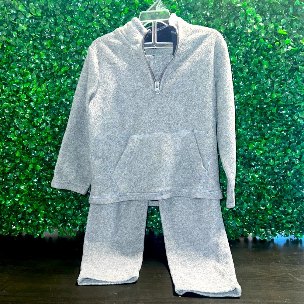 Children's Place 3T Fleece Set (Pull Over and Pants)